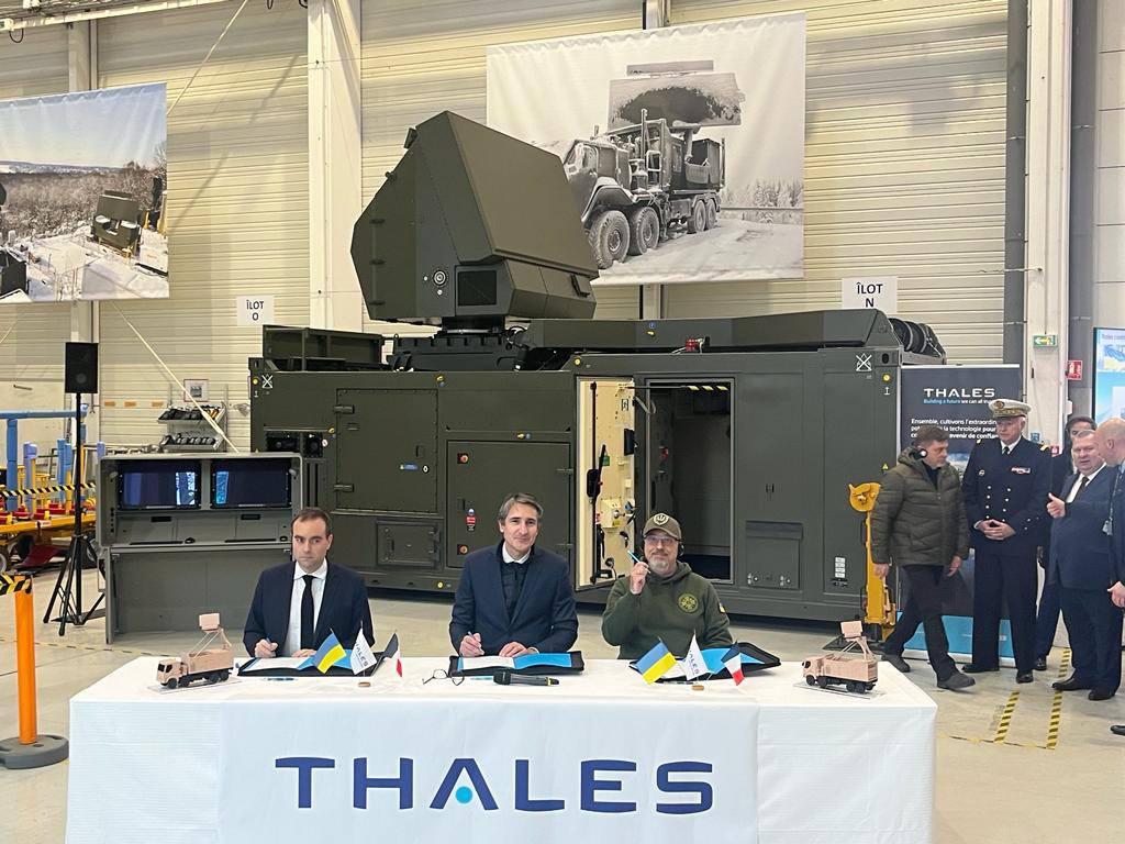 Defense Minister of Ukraine Reznikov signed a memorandum with the French Thales Team regarding offer of MG-200 radar stations for Ukrainian air protection.