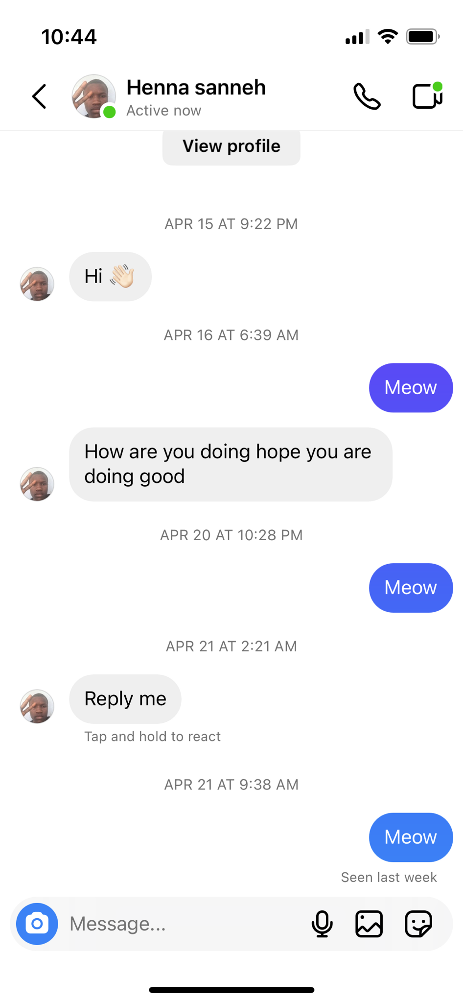 Dude continues to message cat
