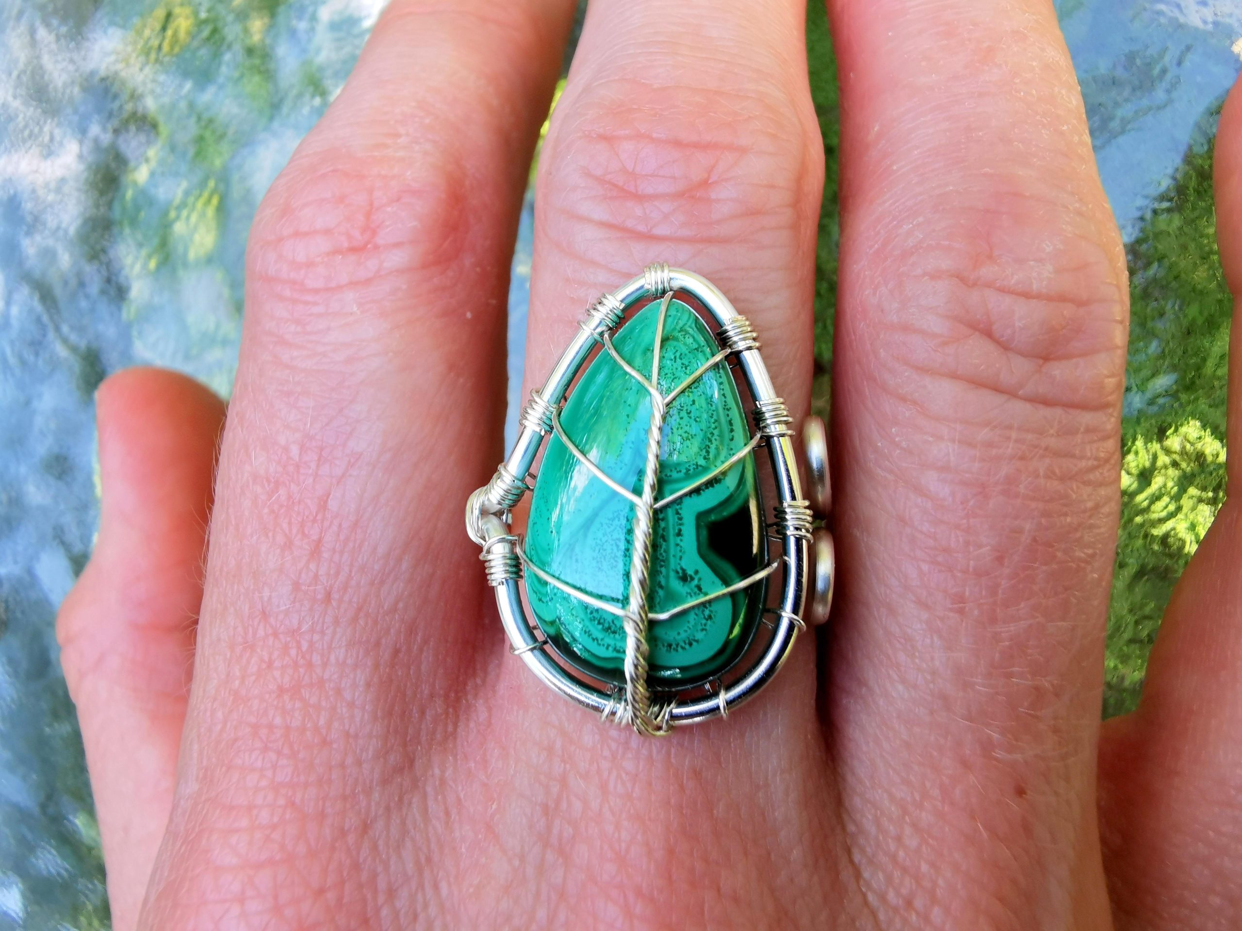 I made a leaf ring with a malachite gemstone.