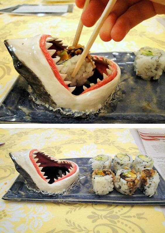 here is the ideal sushi plate ever!